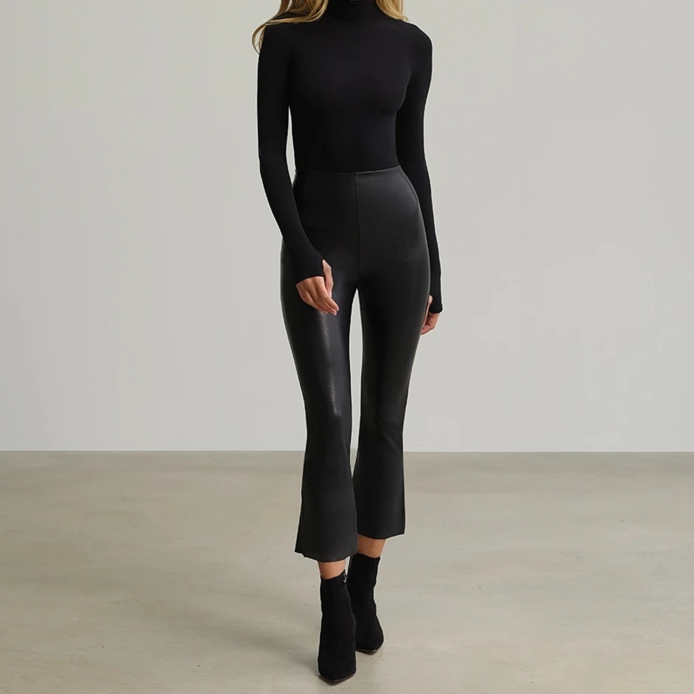 Commando Cropped Flare Leggings, size xs